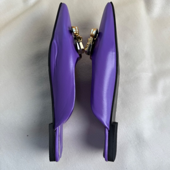Purple pointy flat shoes with gold plastic chain detail Size US 8.5 (China 40) - Picture 6 of 14